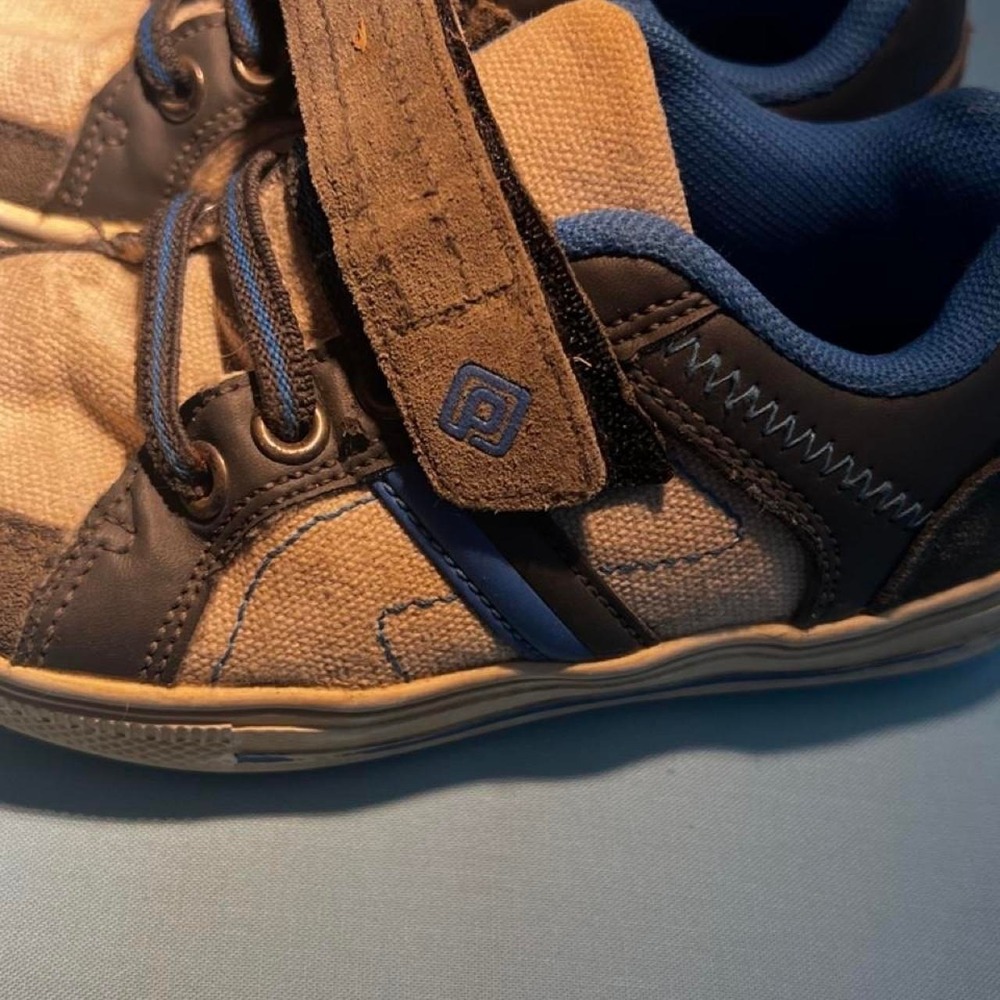 Boys Dream Pairs Sneakers size toddler 9 Great Condition - Picture 2 of 5